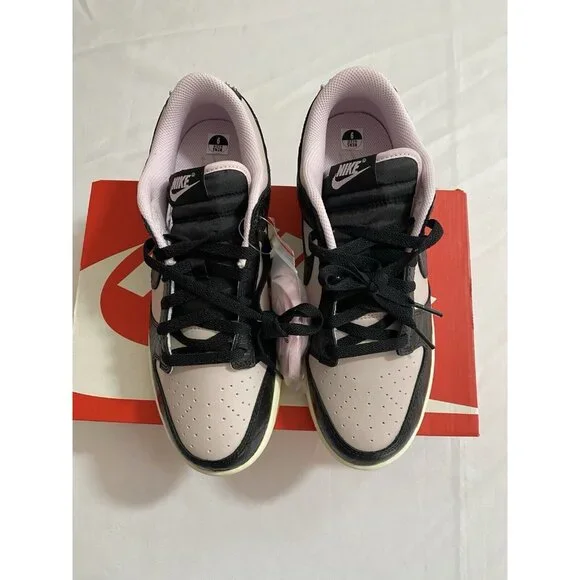 New Mens Size 9 Black Nike Dunk Low Retro LTD Basketball  display picture 2